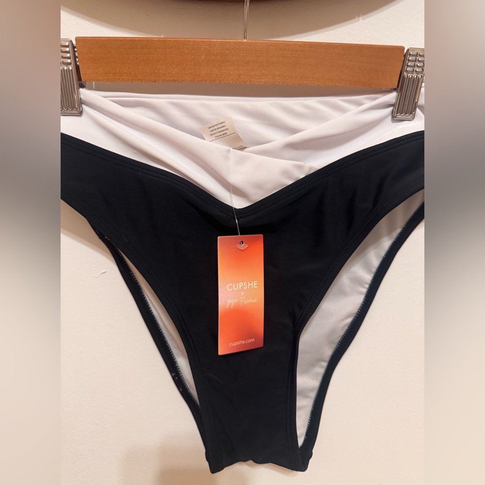 NWT Cupshe Classic Black/White Bikini Bottoms